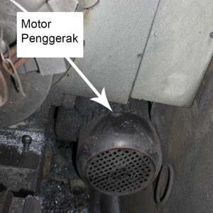 motor penggerak mesin bubut