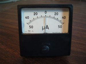 Analog Voltmeter posisi nol