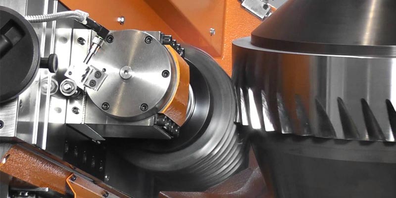 pembuatan roda gigi dengan cara gear hobbing