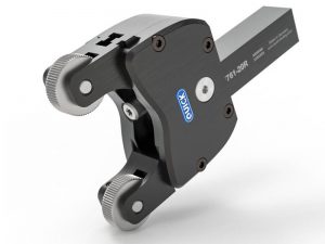 F761 form knurling holder