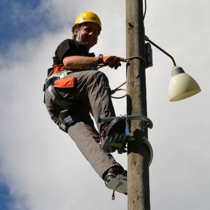 penggunaan pole climber